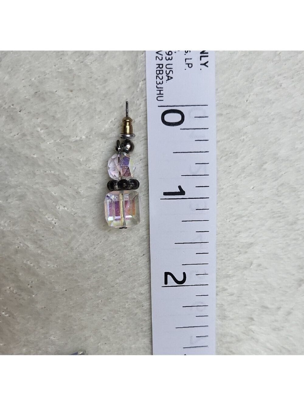 Jewlry | Crystal Necklace with Iridescent Pendant |J2 - Picture 6 of 8
